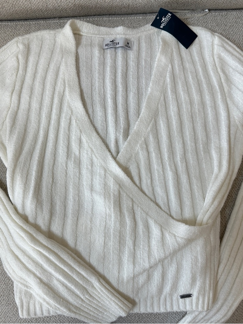NWT Hollister Cream Ribbed V-Neck Wrap Sweater